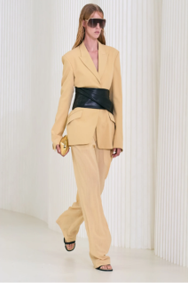 Trs-suit-with-black-belt-buttermilk